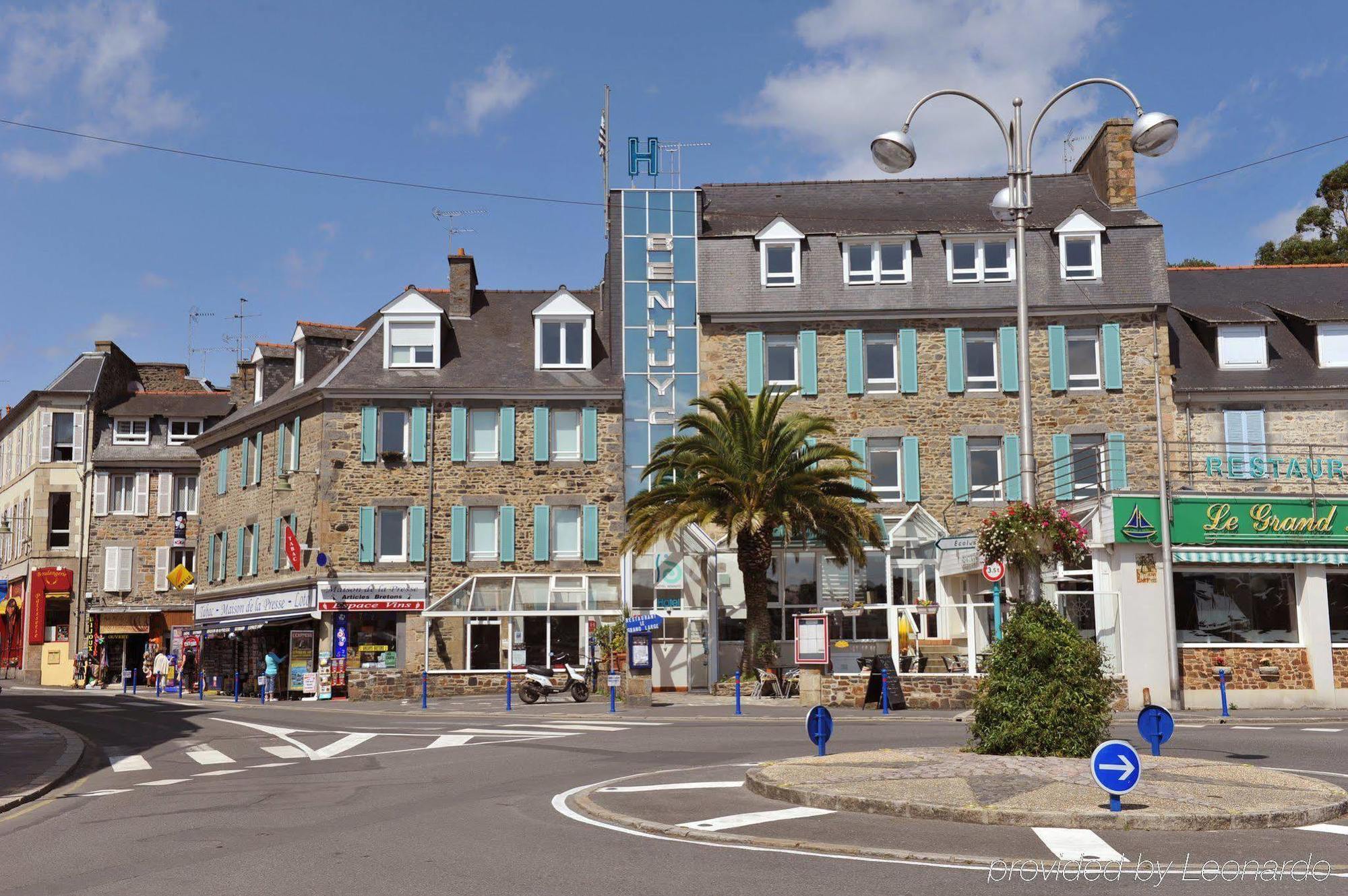 Hotel Le Benhuyc Binic Exterior foto