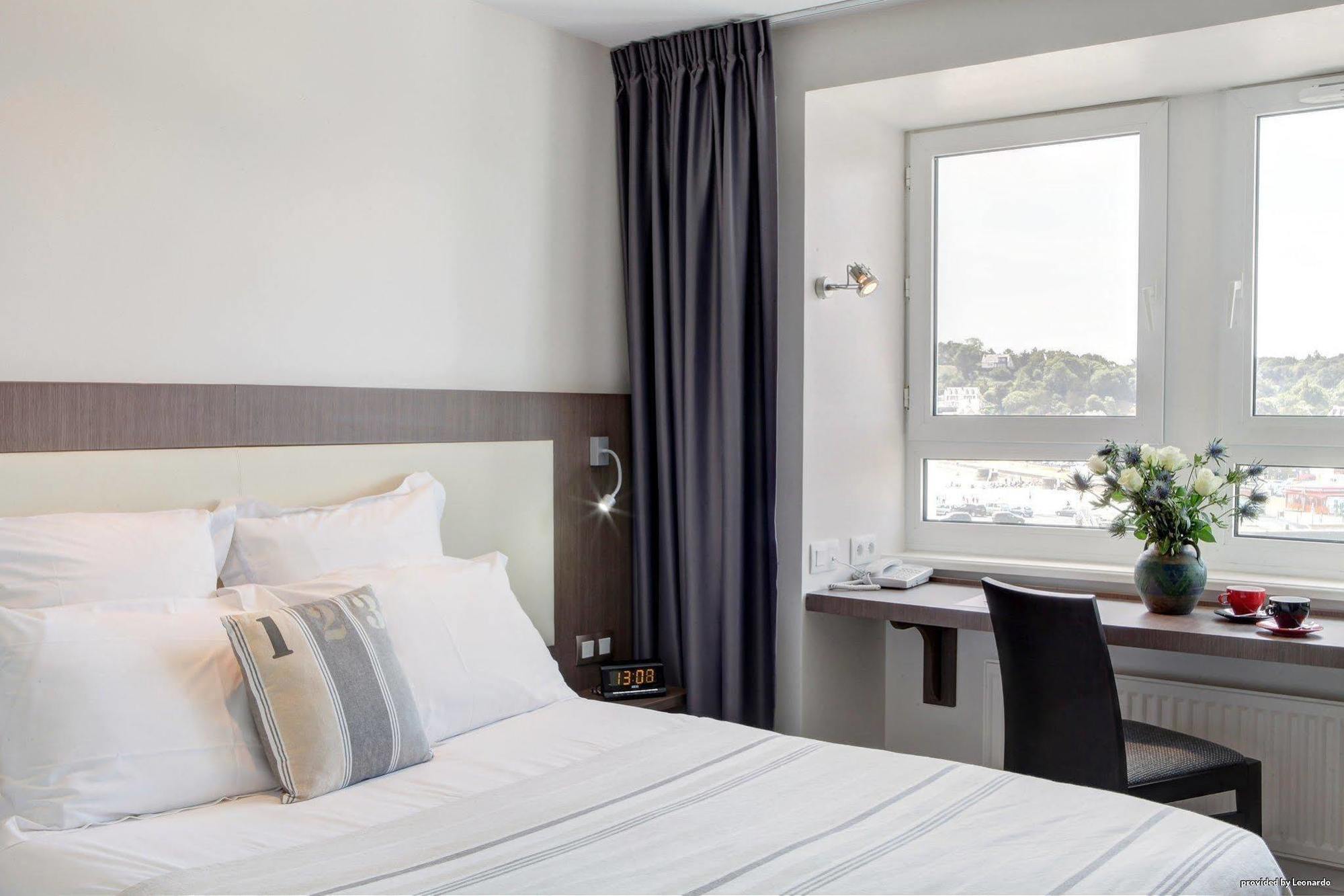 Hotel Le Benhuyc Binic Zimmer foto