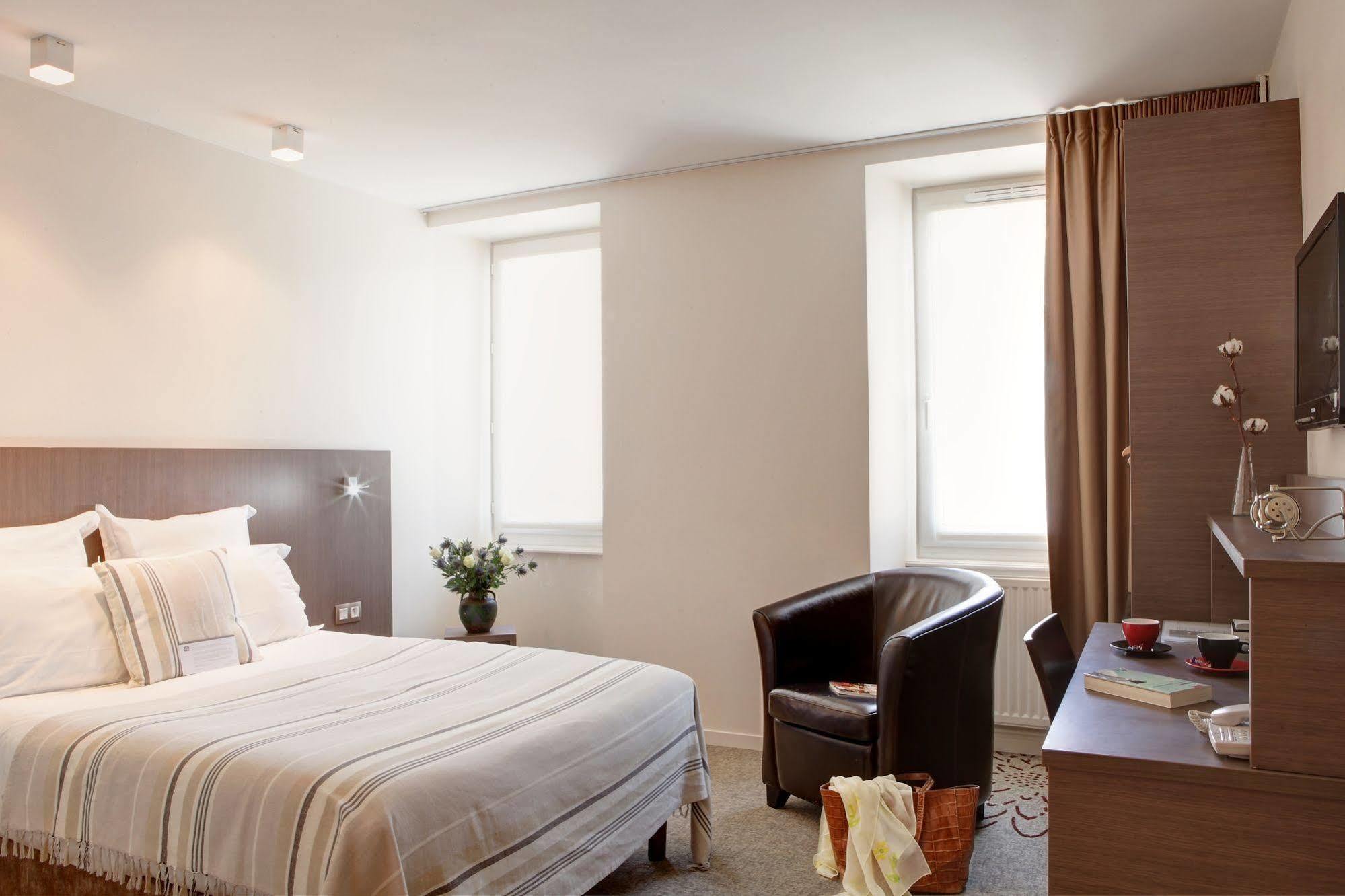 Hotel Le Benhuyc Binic Zimmer foto